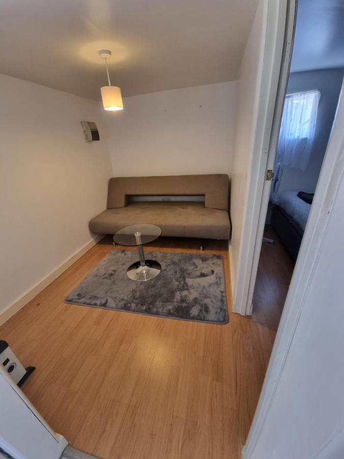Cosey Studio Ground Floor Apartment Enfield Exterior photo
